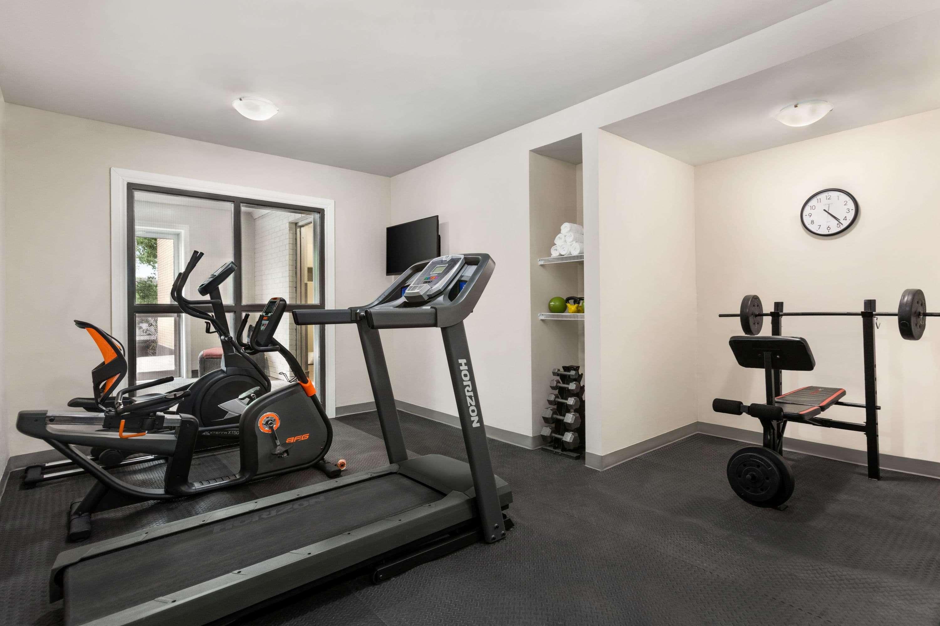 Days Inn By Wyndham Montreal East מראה חיצוני תמונה